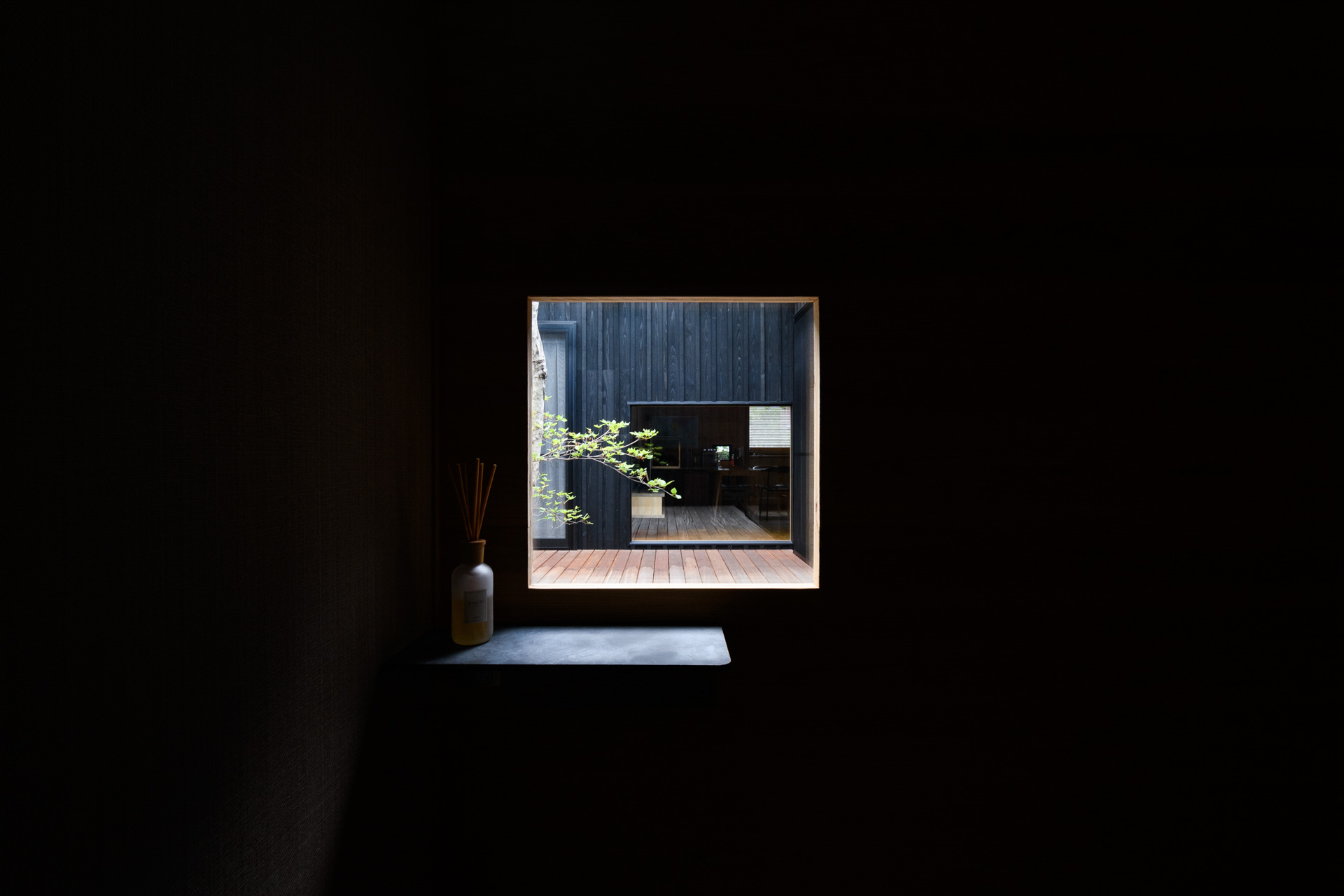 岡山の新築住宅 2世帯住宅 窓からの風景｜CEDER HUS｜ROR co.,ltd（ロール株式会社）