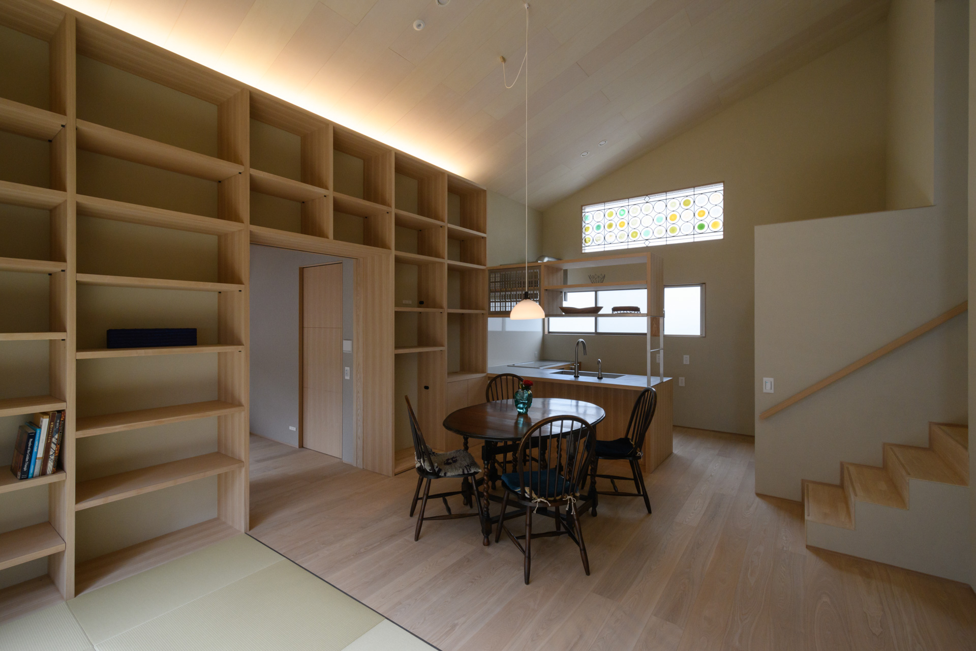 岡山の新築住宅 畳コーナーのあるリビング｜LAIVA｜ROR co.,ltd（ロール株式会社）